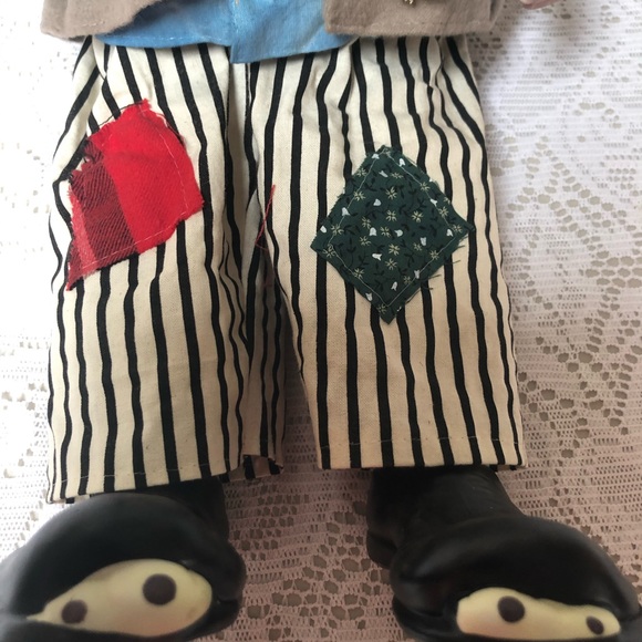 Porcelain Vintage Clown Doll - Picture 5 of 6